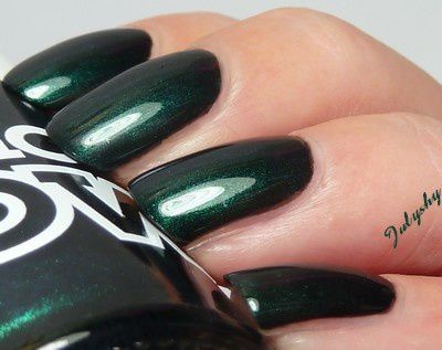 Emerald-Black-3.jpg